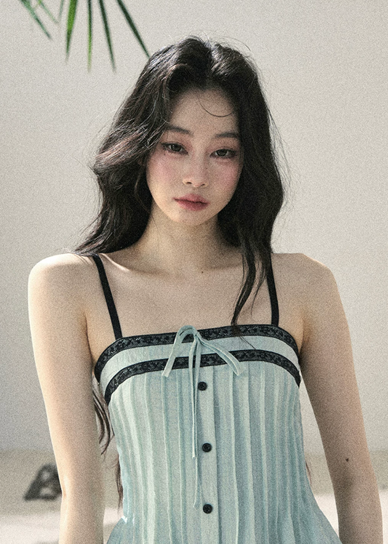 aomalm top, pleated cami top, seafoam summer top, korean fashion top, feminine summer blouse, contrast trim cami, peplum summer top, french style top women, slim fit cami top, elegant casual top, summer date outfit top, soft girl summer top