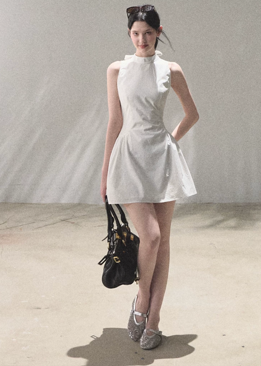oakmoo dress, ivory halter dress, lyocell cotton dress, korean minimal dress, sleeveless summer dress, waist cinching dress, backless summer dress, quiet luxury dress, short halter dress, long halter dress, minimalist korean outfit, refined summer dress