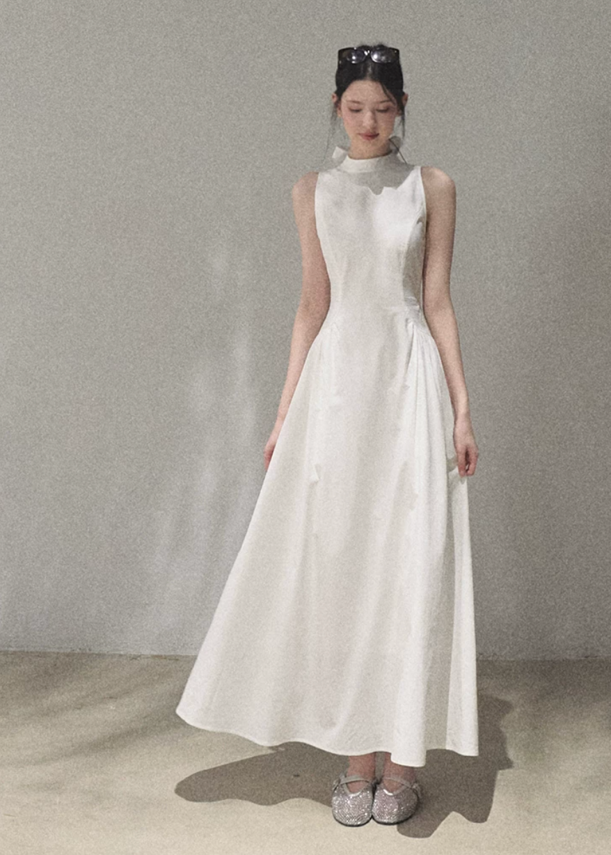 oakmoo dress, ivory halter dress, lyocell cotton dress, korean minimal dress, sleeveless summer dress, waist cinching dress, backless summer dress, quiet luxury dress, short halter dress, long halter dress, minimalist korean outfit, refined summer dress