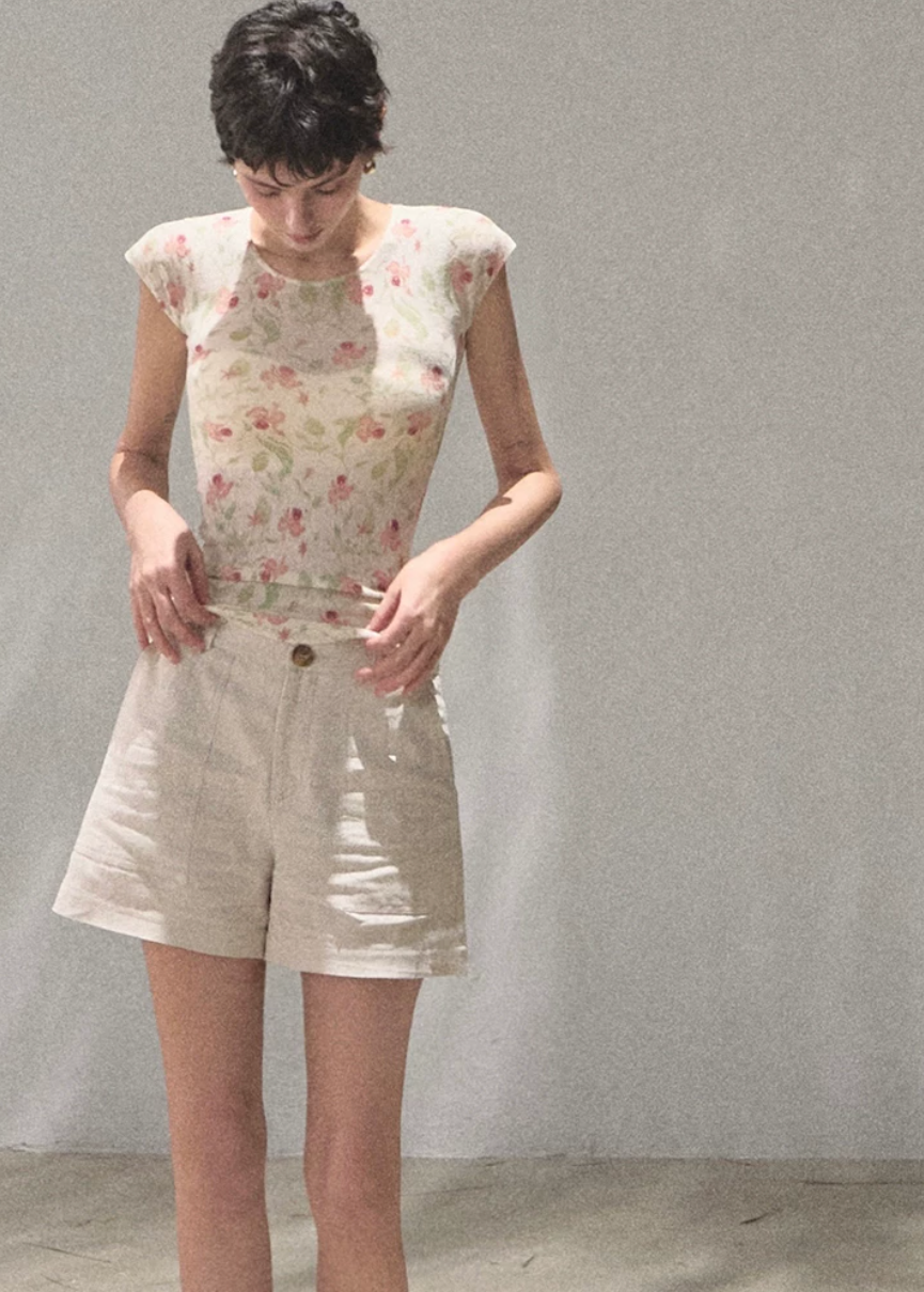 oakmoo top, floral linen top, korean minimal fashion, short sleeve summer top, slim fit floral t-shirt, linen blend top women, soft floral top, quiet luxury casual top, feminine summer top, korean summer outfit, breathable summer blouse, floral printed tee