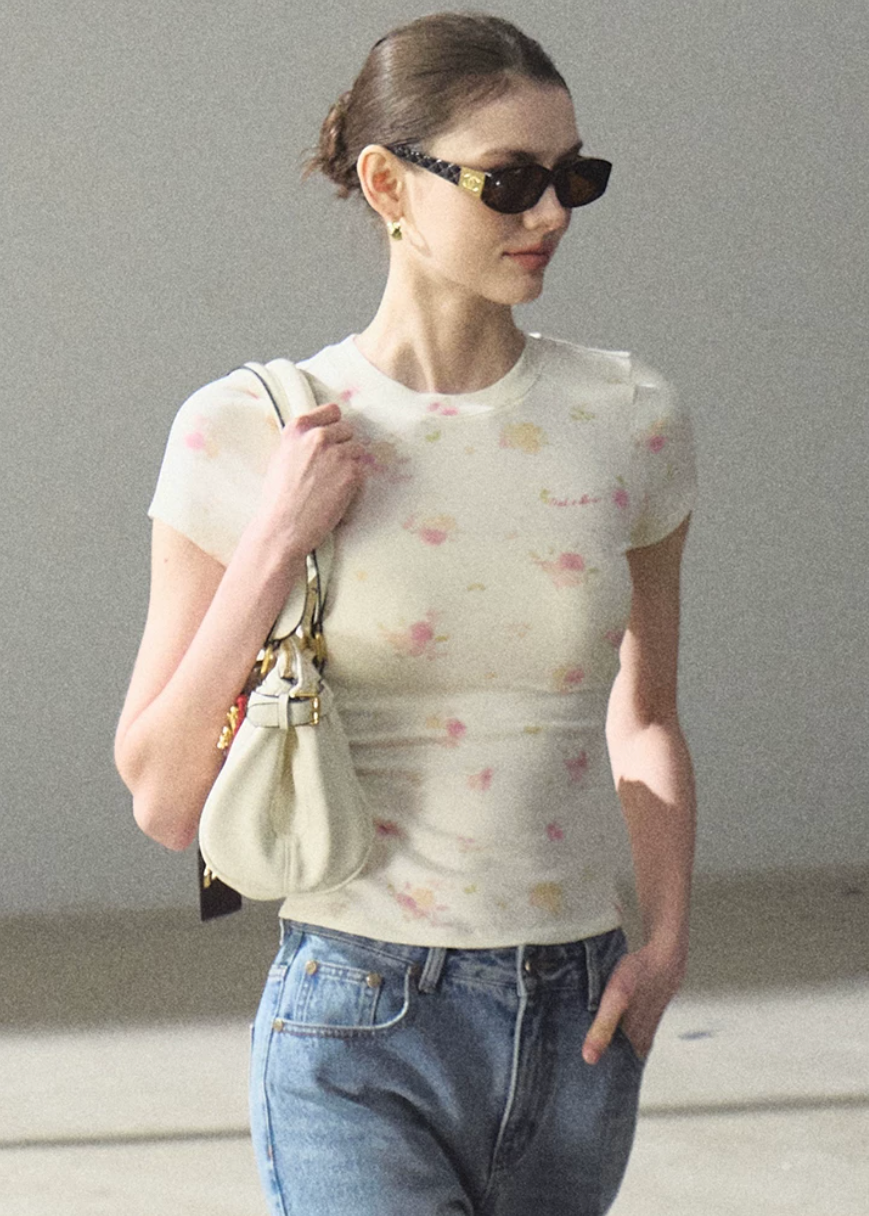 oakmoo top, printed short sleeve t-shirt, modal cotton top, floral slim fit tee, korean minimal fashion, waist skimming top, summer printed top, soft floral t-shirt women, quiet luxury casual top, breathable summer tee, feminine everyday top, minimalist summer outfit