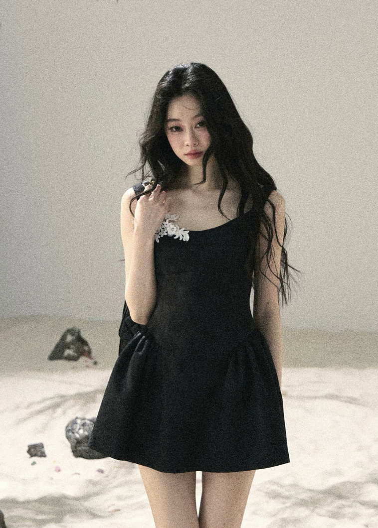 aomalm dress, black mini dress, floral lace dress, french floral dress, korean feminine dress, wisteria mini dress, puffy skirt dress, jacquard mini dress, black romantic dress, lace applique dress, feminine summer dress, elegant korean fashion