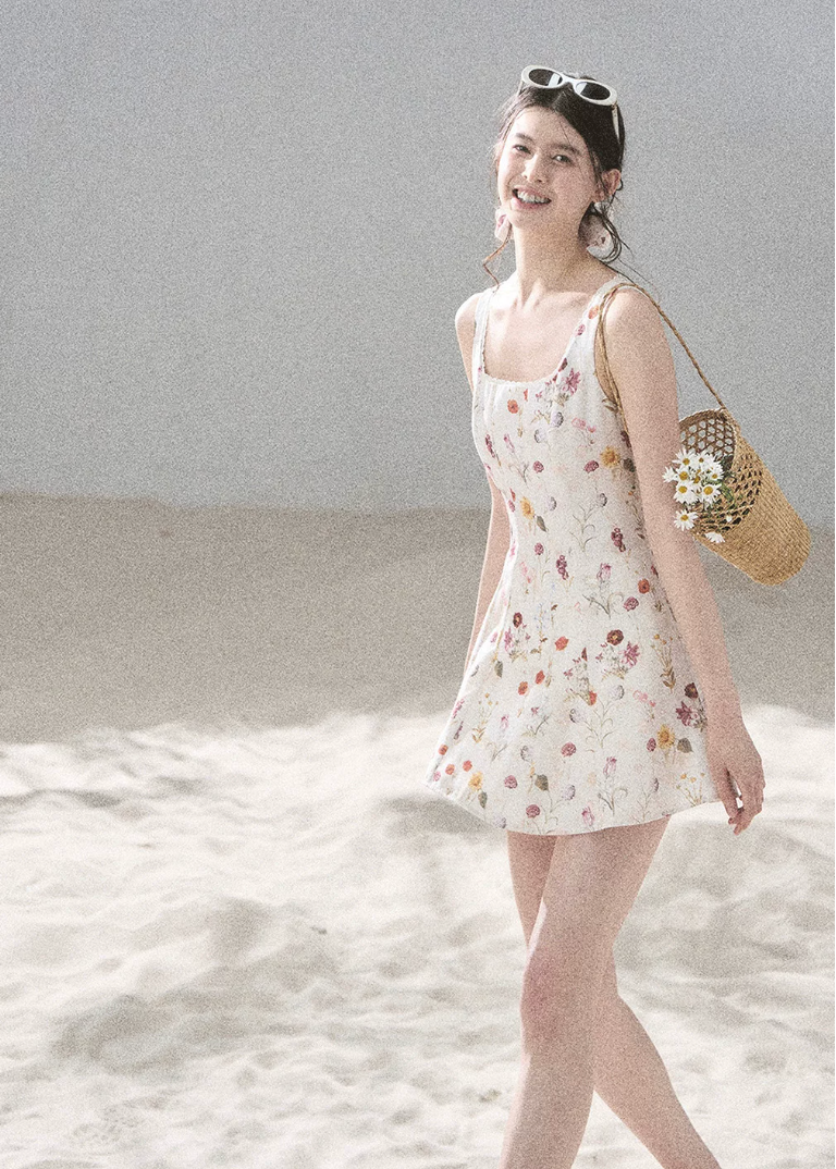 aomalm dress, chamomile floral dress, floral suspender dress, french floral mini dress, korean feminine dress, summer puffy skirt dress, floral lace dress, garden mini dress, feminine summer dress, romantic floral dress, sleeveless mini dress, vacation dress women