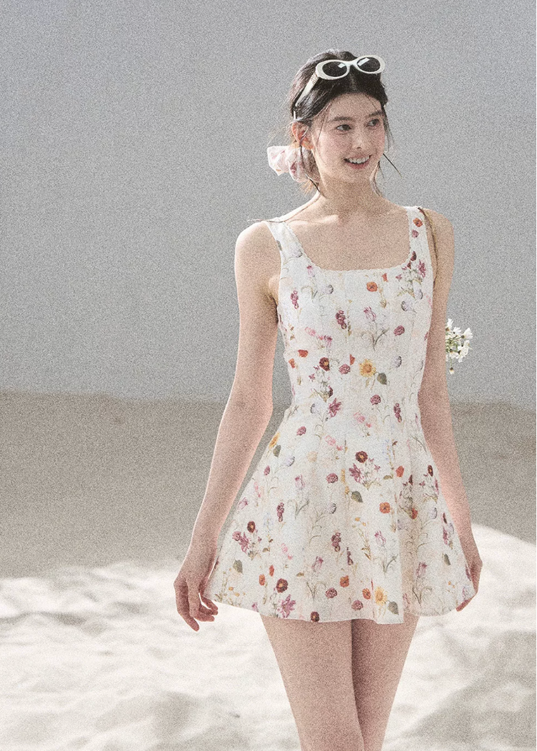 aomalm dress, chamomile floral dress, floral suspender dress, french floral mini dress, korean feminine dress, summer puffy skirt dress, floral lace dress, garden mini dress, feminine summer dress, romantic floral dress, sleeveless mini dress, vacation dress women