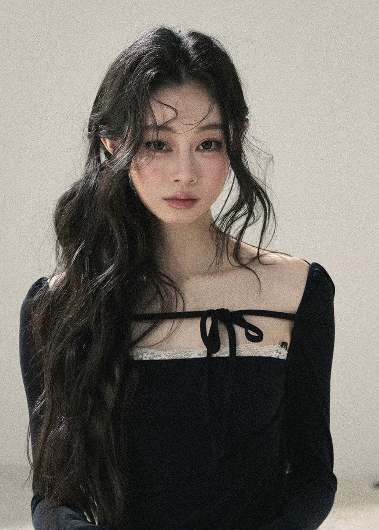 aomalm top, square neck top, lace trim top, black feminine top, long sleeve korean top, waist slimming top, ribbon detail top, romantic korean fashion, fitted summer top, hot girl top, elegant black blouse, lyocell spandex top