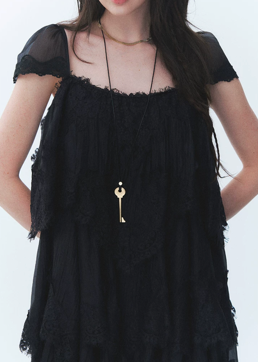 irregular lace dress, lace cake dress, summer lace mini dress, beach holiday dress, Korean feminine dress, French lace dress, resort lace dress, vintage lace dress, layered lace dress, romantic summer dress, lace vacation dress, asymmetric hem dress, feminine Korean fashion, cream lace dress, black lace mini dress