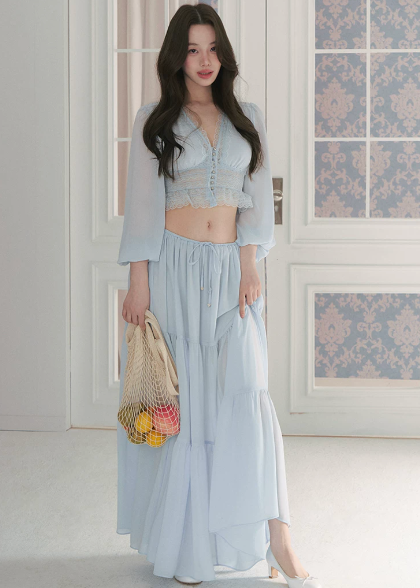 chiffon cake skirt, low rise maxi skirt, resort style skirt, tiered chiffon skirt, feminine Korean skirt, romantic summer skirt, draped long skirt, beach vacation skirt, airy summer skirt, soft chiffon maxi skirt, elegant resort outfit, flowing tiered skirt, Korean feminine fashion, vacation ready skirt, lightweight long skirt