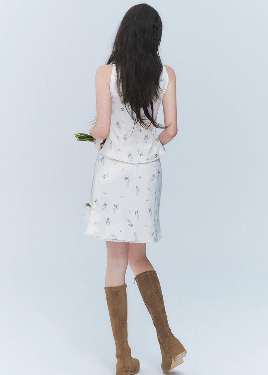 floral camisole set, bow shoulder top, floral skirt set, French floral two piece set, Korean feminine outfit, summer matching set, mermaid mini skirt set, detachable bow top, romantic floral outfit, white floral co-ord, elegant summer set, garden party outfit, sleeveless floral top, feminine skirt set, vacation outfit women