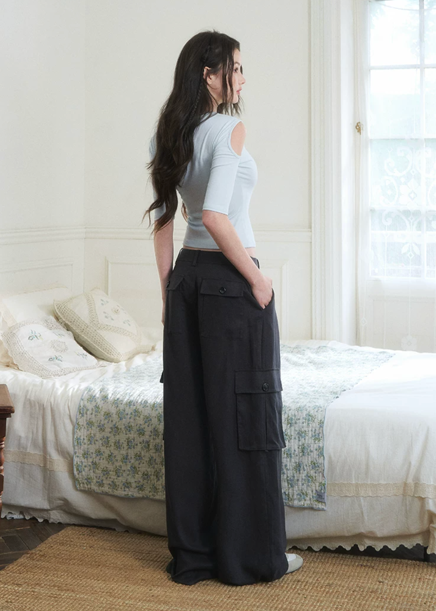 drapey straight leg pants, loose summer pants, lyocell linen pants, commuter casual pants, Korean feminine pants, relaxed wide leg pants, solid color trousers, summer straight leg pants, lightweight casual pants, versatile women pants, soft drape trousers, olive green pants, vacation pants women, casual commuter outfit, simple summer bottoms