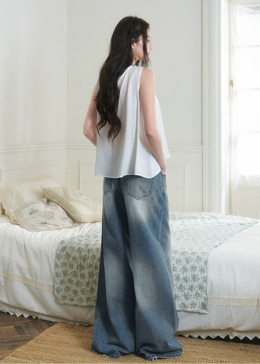 halter top, white halter top, loose sleeveless top, feminine summer top, Korean style top, soft drape top, elegant halter blouse, lyocell summer top, airy sleeveless blouse, romantic white top, vacation outfit top, minimal feminine top, relaxed halter blouse, chic summer top, women’s halter sleeveless top