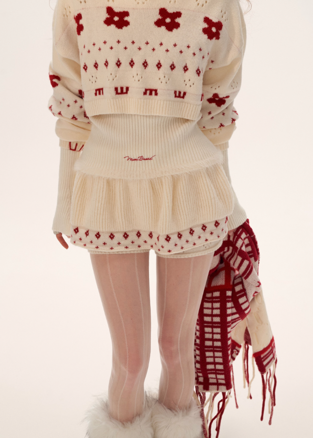 star flower knit sweater, jacquard crop sweater women, cute crew neck knit top, fall winter 2025 knitwear women, lazy style cropped sweater, korean cute knit fashion, loose jacquard sweater outfit, cozy streetwear sweater women, nowa tokyo soft street style
