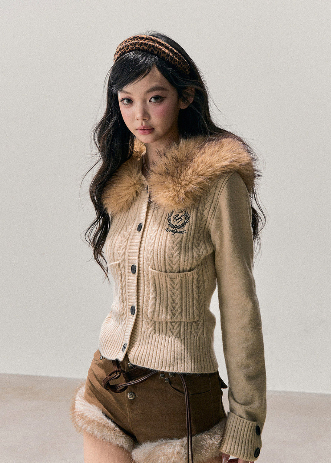 AOMALM winter shorts, plush shorts women, faux fur trim shorts, Korean winter fashion, high waist winter shorts, feminine winter outfit, soft girl Korean style, cozy mini shorts, autumn winter shorts women, plush warm shorts, Korean aesthetic clothing, winter shorts with tights, cute winter bottoms, soft feminine fashion, trendy winter shorts, Korean boutique style