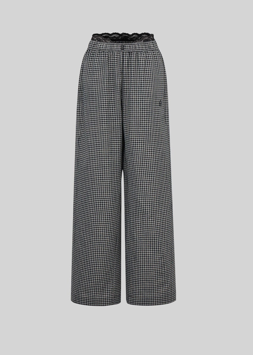 Women’s gray plaid loose straight-leg pants with an elastic waist