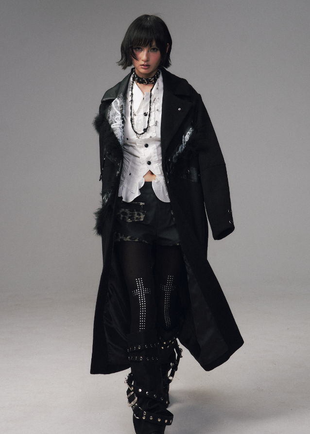 punk long coat women
printed panel tweed coat
graffiti punk winter jacket
oversized edgy coat women
streetwear long silhouette coat
dark aesthetic heavy coat
Frustration Garden coat
rock style printed outerwear
black long punk jacket
y2k grunge winter coat
