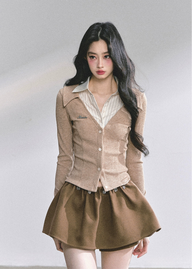 korean two tone knit top, fake two piece long sleeve top women, striped collar slim fit shirt, korean preppy fashion top, hot girl autumn outfit, seoul fashion knitwear, korean streetwear blouse, elegant korean knit top, office chic korean outfit, fall fashion women tops, french korean aesthetic outfit, preppy collar knit shirt, modern kfashion top women, slim waist knit top, korean girl fashion autumn