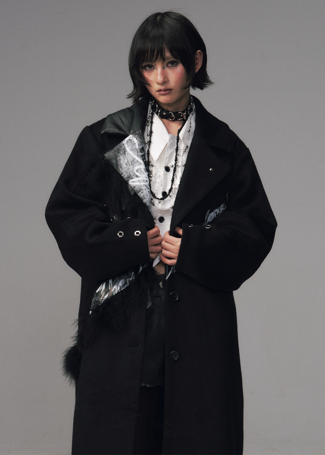 punk long coat women
printed panel tweed coat
graffiti punk winter jacket
oversized edgy coat women
streetwear long silhouette coat
dark aesthetic heavy coat
Frustration Garden coat
rock style printed outerwear
black long punk jacket
y2k grunge winter coat
