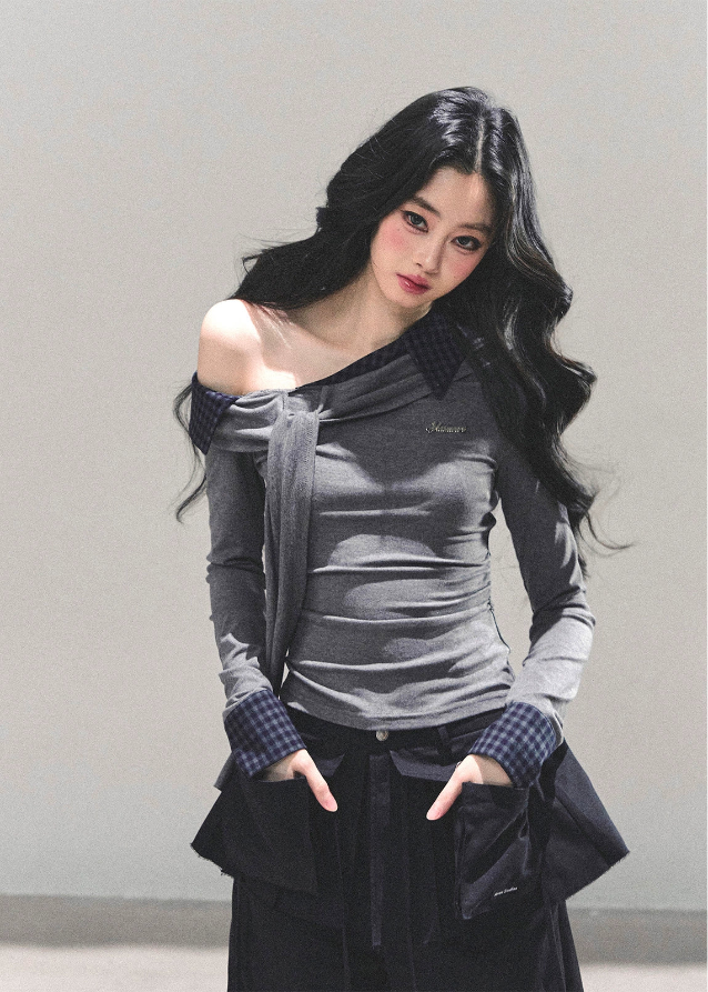 AOMALM top, Korean knit top, asymmetrical shoulder shirt, slanted shoulder knit, fake two-piece top, autumn winter women’s top, Korean fashion 2025, slimming knit shirt, asymmetric long sleeve top, feminine Korean style clothing, off-shoulder knit, layered look top, trendy knitwear women, soft knit t-shirt, daily Korean outfit, plaid contrast knit top, aesthetic knit top, elegant slim fit top, K-fashion tops women, winter stylish knit top, hot girl knit shirt