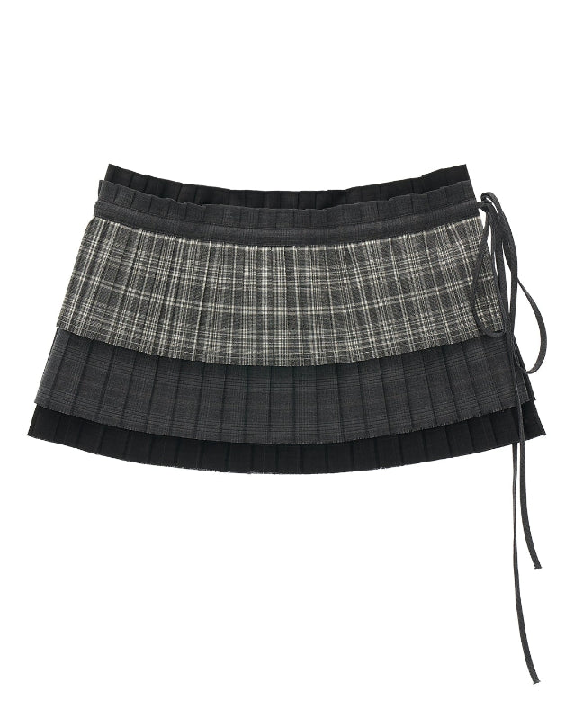 pleated plaid apron skirt, layered plaid skirt women, retro apron design skirt, niche high end fall skirt, autumn 2025 plaid fashion, korean vintage plaid skirt, layered pleated skirt womens, unique apron style skirt, nowa tokyo retro niche fashion
