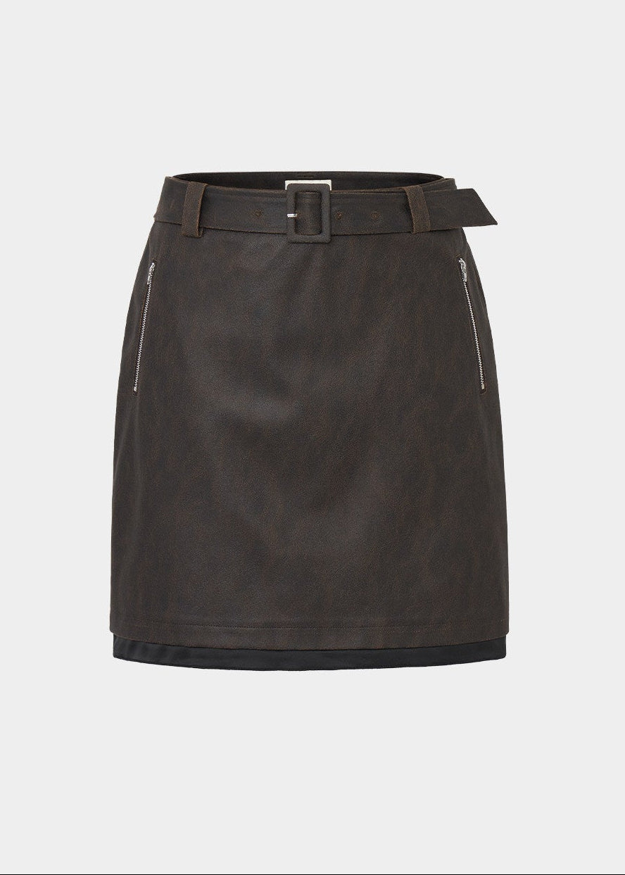 leather mini skirt women, black leather skirt, korean fashion skirt, spring outfits 2026, casual spring outfits, vintage leather skirt, structured mini skirt, aesthetic fashion skirt, modern feminine clothing, chic street style skirt, versatile mini skirt, edgy outfit women, refined casual wear, parisian style clothing, fitted leather skirt, clean silhouette skirt, stylish short skirt, contemporary fashion women, statement skirt women, essential wardrobe piece