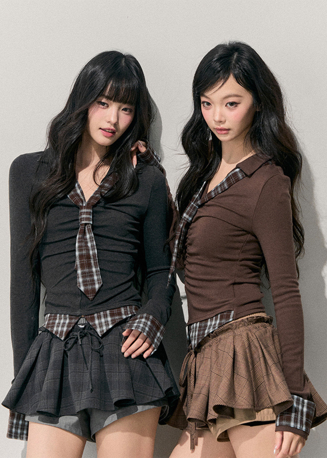 AOMALM top, Korean feminine top, fake two piece top, layered long sleeve tee, slim fit women top, V neck Korean top, plaid layered shirt, autumn winter women top, soft knit top women, Korean aesthetic clothing, feminine daily wear, slim waist top, vintage plaid top, winter layering top, casual Korean style, AOMALM women clothing, Korean fashion top, elegant long sleeve tee