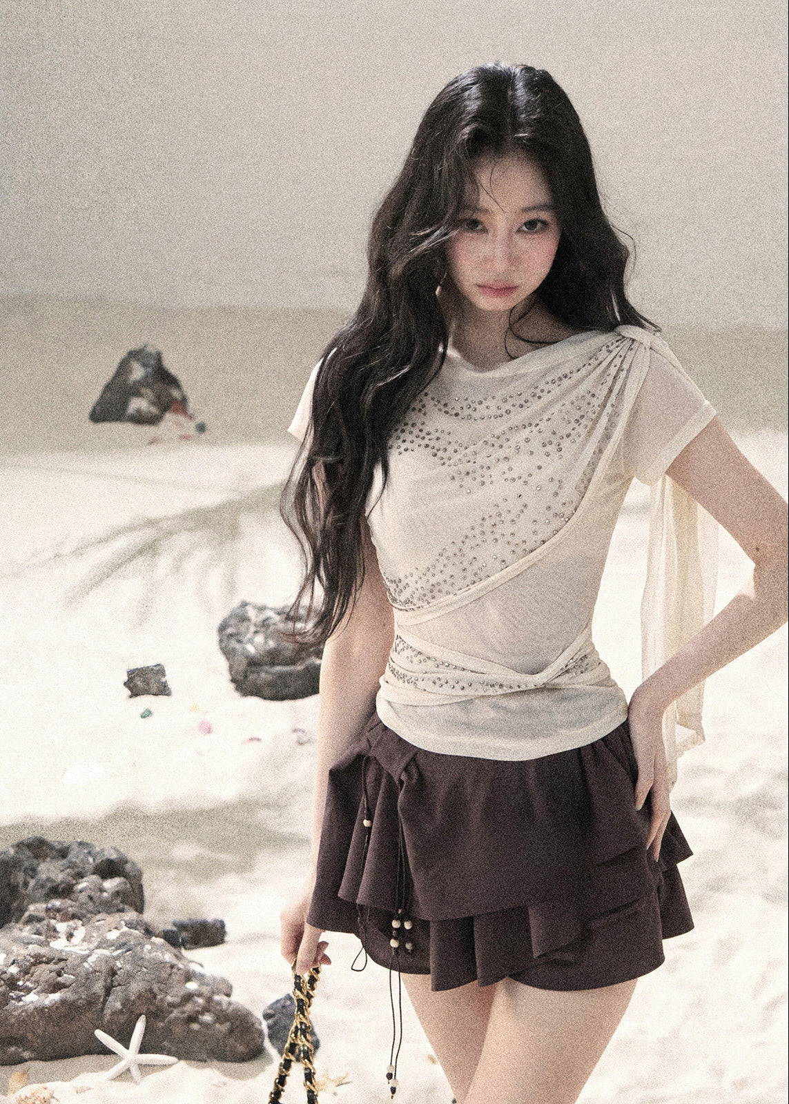 aomalm top, off shoulder top, sleeveless off shoulder top, korean fashion top, feminine summer top, waist slimming top, draped summer blouse, romantic korean outfit, elegant off shoulder blouse, slim fit summer top, soft going out top, refined feminine top