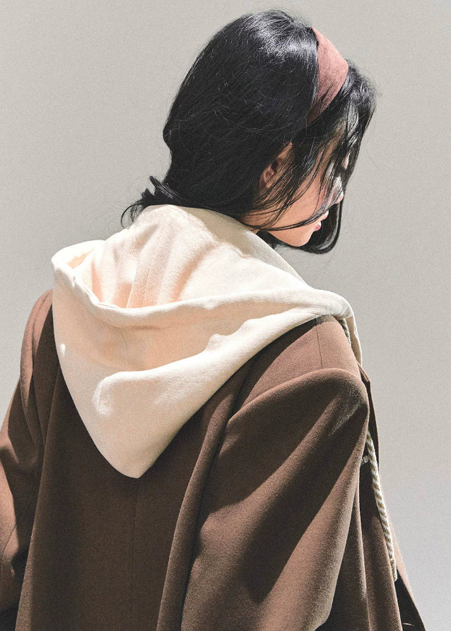 fake two piece blazer women, hooded preppy blazer, minimalist layered jacket, autumn winter preppy coat, oversized silhouette blazer, korean preppy fashion, hooded faux layer top, fw25 womens outerwear, casual campus blazer, layered street jacket
