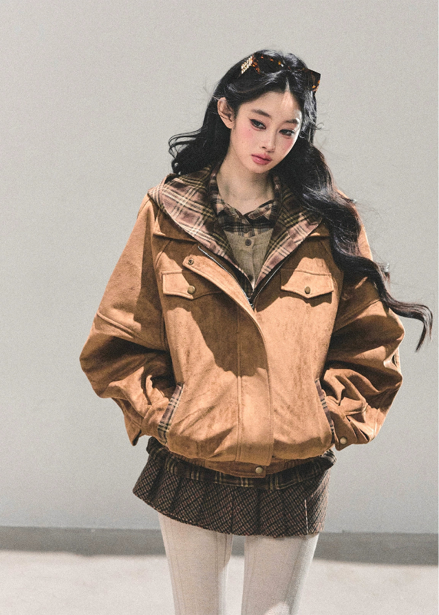 AOMALM jacket, Hepburn style coat, Korean winter jacket, plaid hood padding, feminine winter coat, padded jacket women, vintage plaid jacket, winter warm coat, hooded padded outerwear, Korean fashion 2025, soft padded jacket, cozy winter top, aesthetic winter outfit, dawn jacket, brown plaid coat, warm hooded jacket, Korean streetwear outerwear, stylish winter padding, warm feminine coat, A-line winter jacket