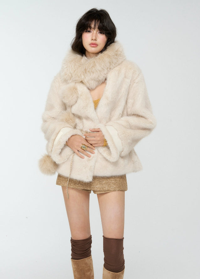 4muggle, fox fur scarf, real fur pom scarf, winter warm neck wrap, luxurious fur stole, fluffy pom pom scarf, Korean fashion winter accessories, stylish winter scarf, elegant fur collar, autumn winter outfit, warm cozy accessory, chic women’s scarf, winter luxury style, fox fur puffs, 2025 winter fashion trend