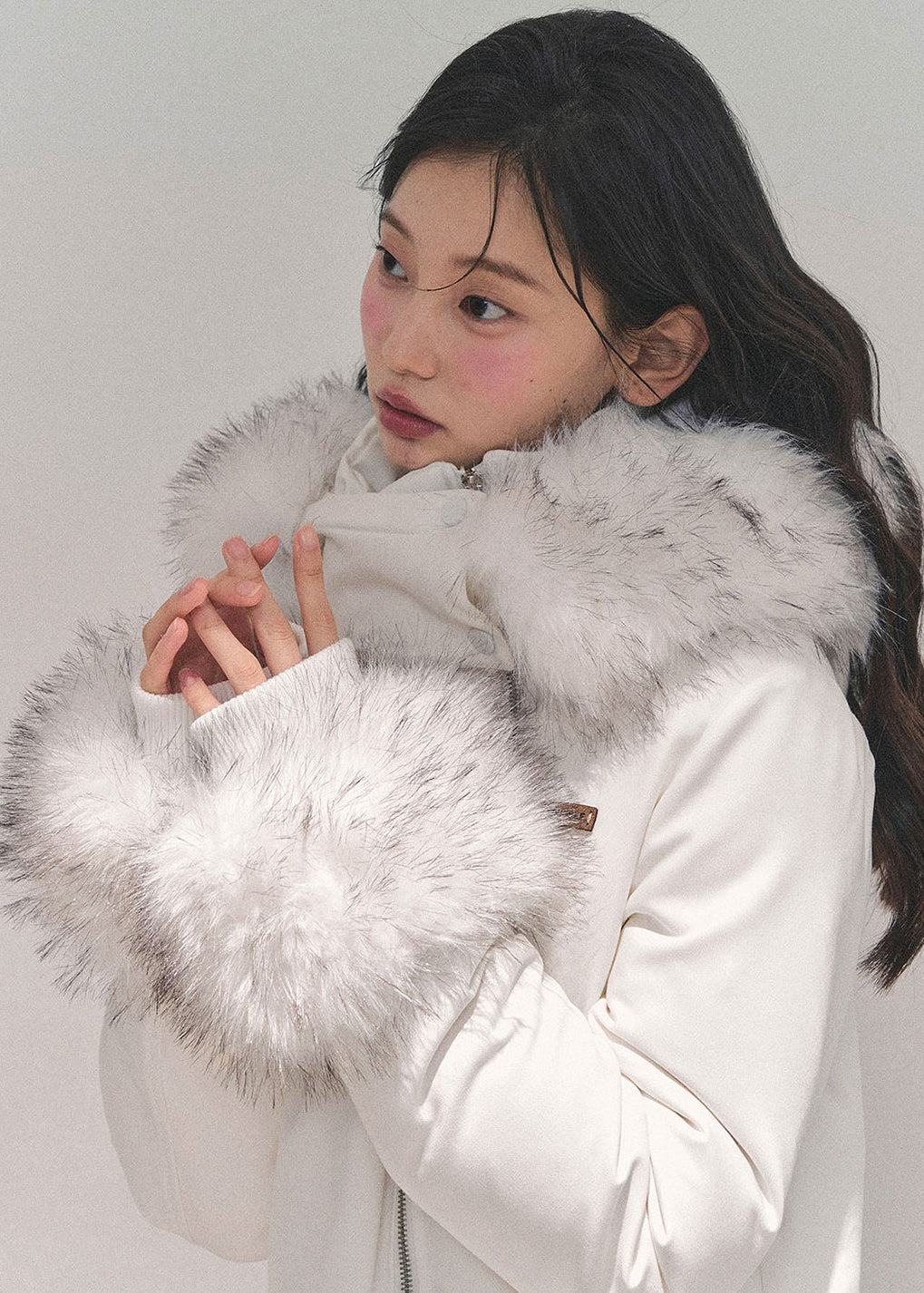 weightless monologue jacket, AOMALM down jacket, Korean winter coat women, faux fur hood jacket, white duck down coat, thick warm jacket women, feminine winter fashion, Korean style outerwear, plush hooded winter jacket, warm puffer jacket women, luxury faux fur cuffs coat, winter slim down coat, cute winter outfit women, soft fur trim jacket, stylish warm jacket women, AOMALM winter collection, padded winter jacket women, cozy Korean fashion coat, elegant down jacket women.