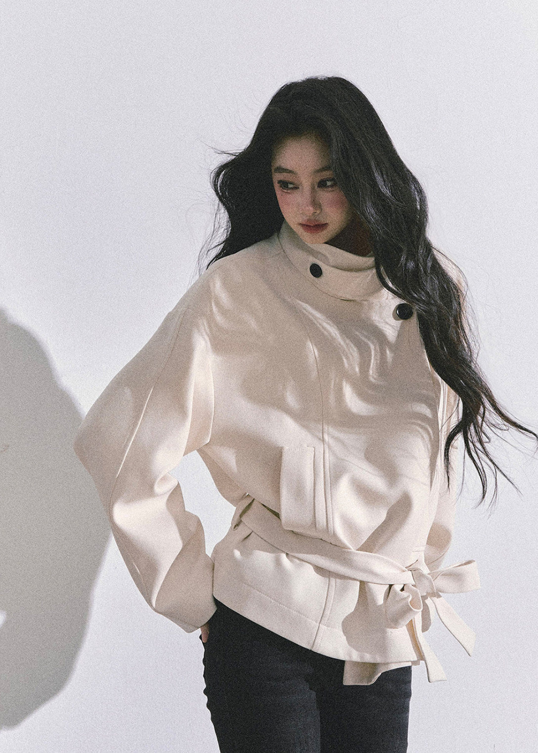 AOMALM coat, French Hepburn coat, Korean feminine trench, turtleneck wrap coat, winter knit coat women, belted trench coat, soft feminine outerwear, Korean winter coat, elegant women’s coat, loose fit trench, minimal luxury coat, autumn winter outerwear, French style coat women, neutral winter coat, chic knit trench