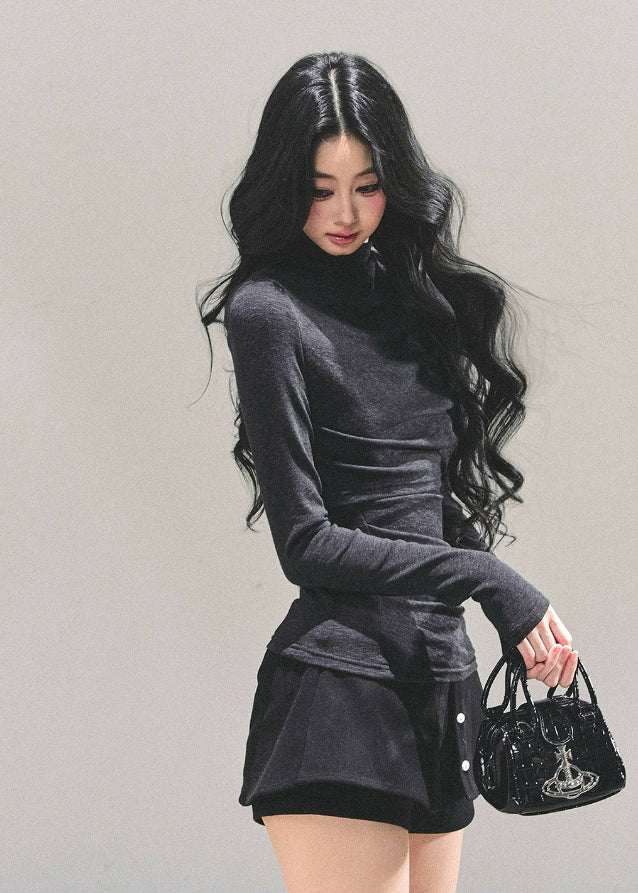 semi turtleneck top, Korean style knit top, slim fit long sleeve shirt, autumn winter base layer, women’s fitted turtleneck, AOMALM top, hot girl style top, gray slim top, stretchy knit shirt, Korean fashion 2025, feminine style top, sleek silhouette shirt, chic winter tops, layering knit top, soft turtleneck tee, body shaping knit shirt, casual elegant top, warm winter knitwear, stylish women’s tops, minimal Korean fashion