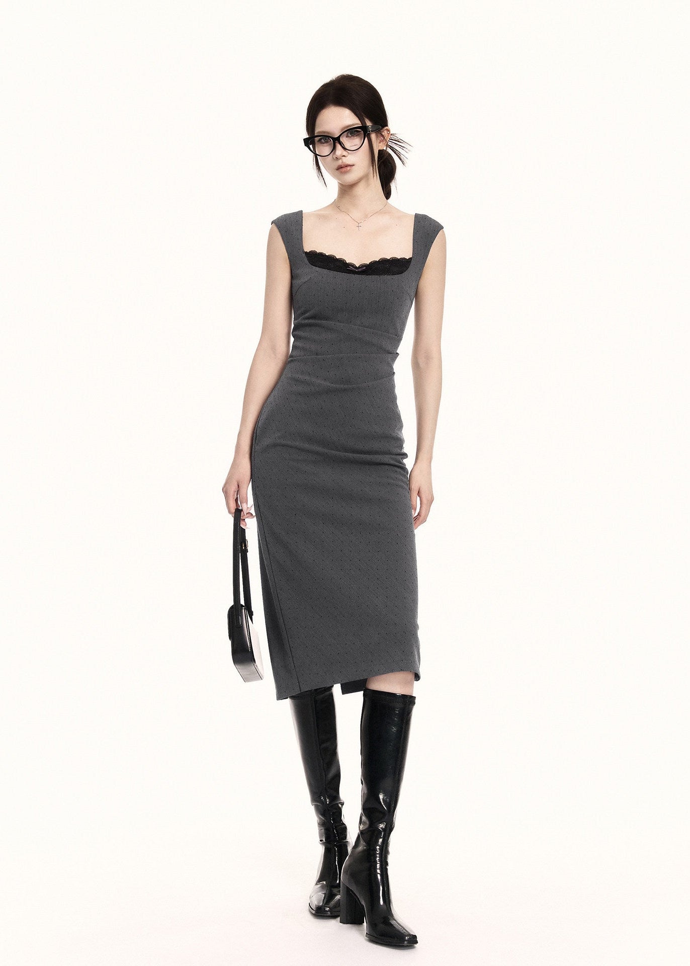 French vintage-inspired fitted dress in grey black