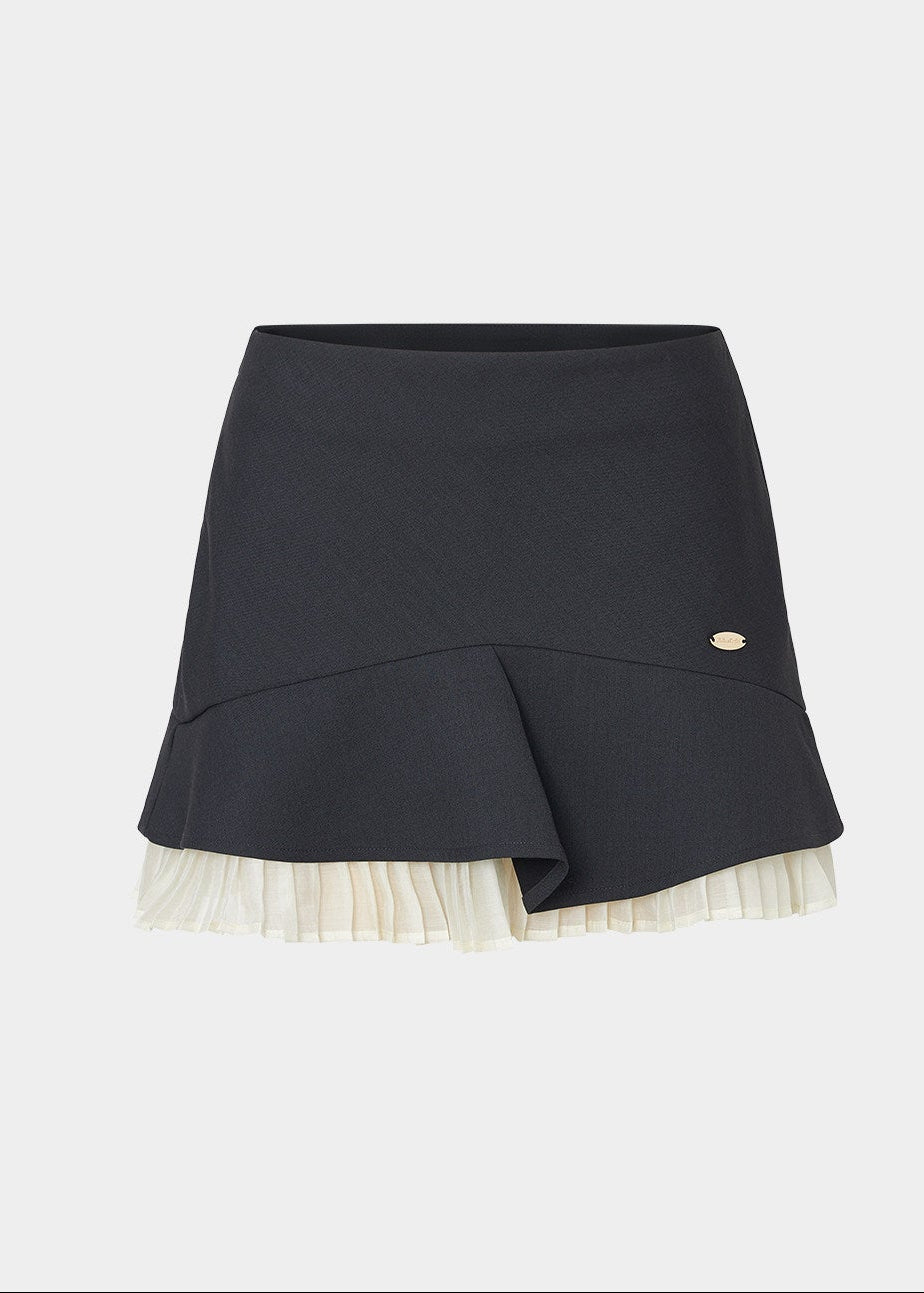 layered mini skirt women, pleated skirt women, ruffle mini skirt, korean fashion skirt, asymmetrical skirt, feminine mini skirt, contrast layer skirt, aesthetic fashion skirt, chic everyday outfit, modern feminine clothing, lightweight skirt women, versatile mini skirt, casual elegant skirt, spring mini skirt, soft texture skirt, stylish short skirt, parisian style clothing, refined casual wear, playful mini skirt, clean silhouette skirt