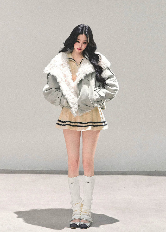 AOMALM, lamb fur coat women, Maillard winter coat, Korean feminine jacket, plush winter outerwear, padded cotton coat, cozy fur jacket, Korean winter fashion, warm short coat women, faux lamb fur jacket, soft winter coat, aesthetic Korean outfit, feminine winter jacket, casual warm coat, trendy winter outerwear, elegant padded jacket, winter layering coat