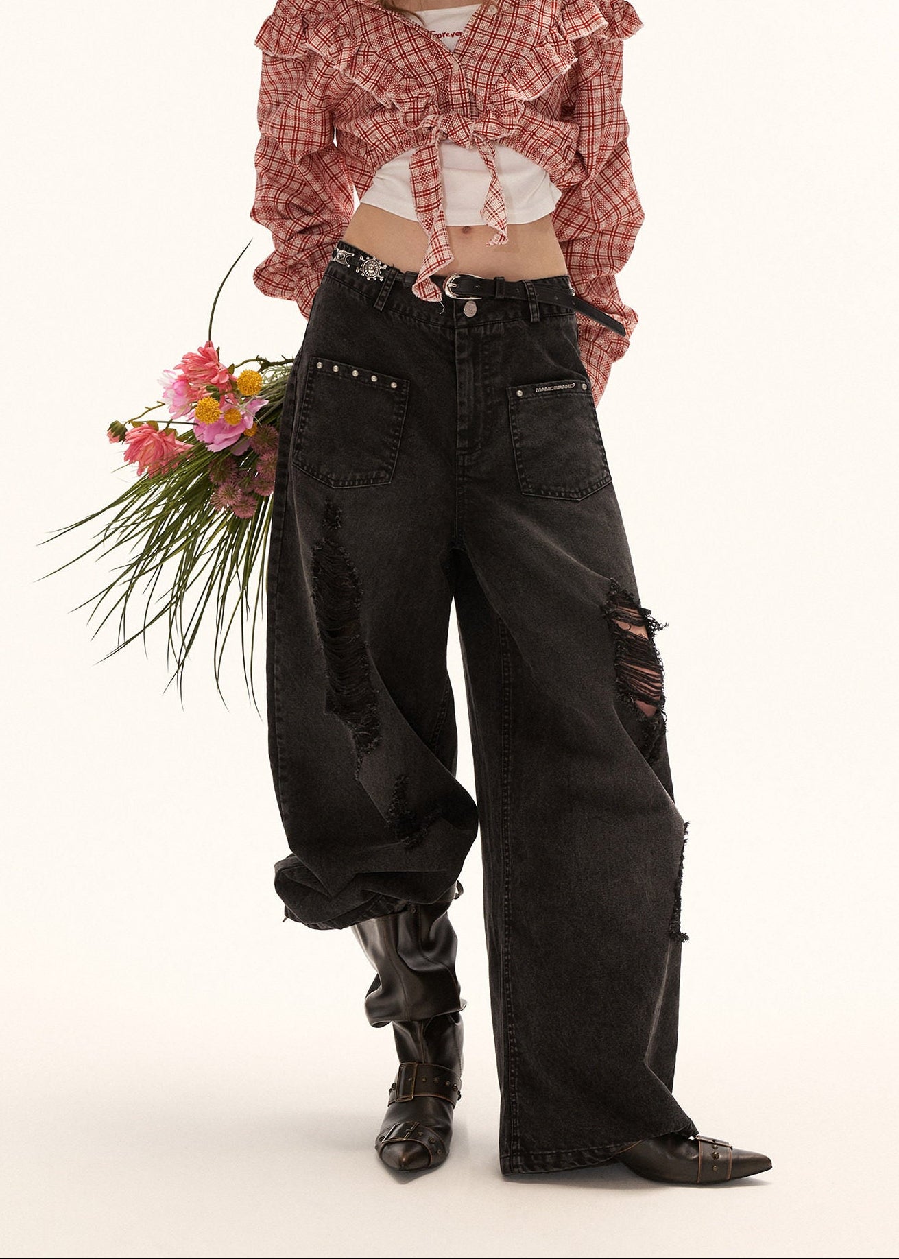 black jeans women, ripped jeans women, straight leg jeans, korean fashion jeans, street style outfit, distressed denim jeans, casual outfit women, loose fit jeans women, edgy fashion outfit, everyday denim pants, aesthetic outfit women, vintage style jeans, relaxed fit denim, urban style outfit, baggy jeans women, casual chic outfit, fashion forward denim, spring summer jeans, trendy denim outfit, statement jeans women

