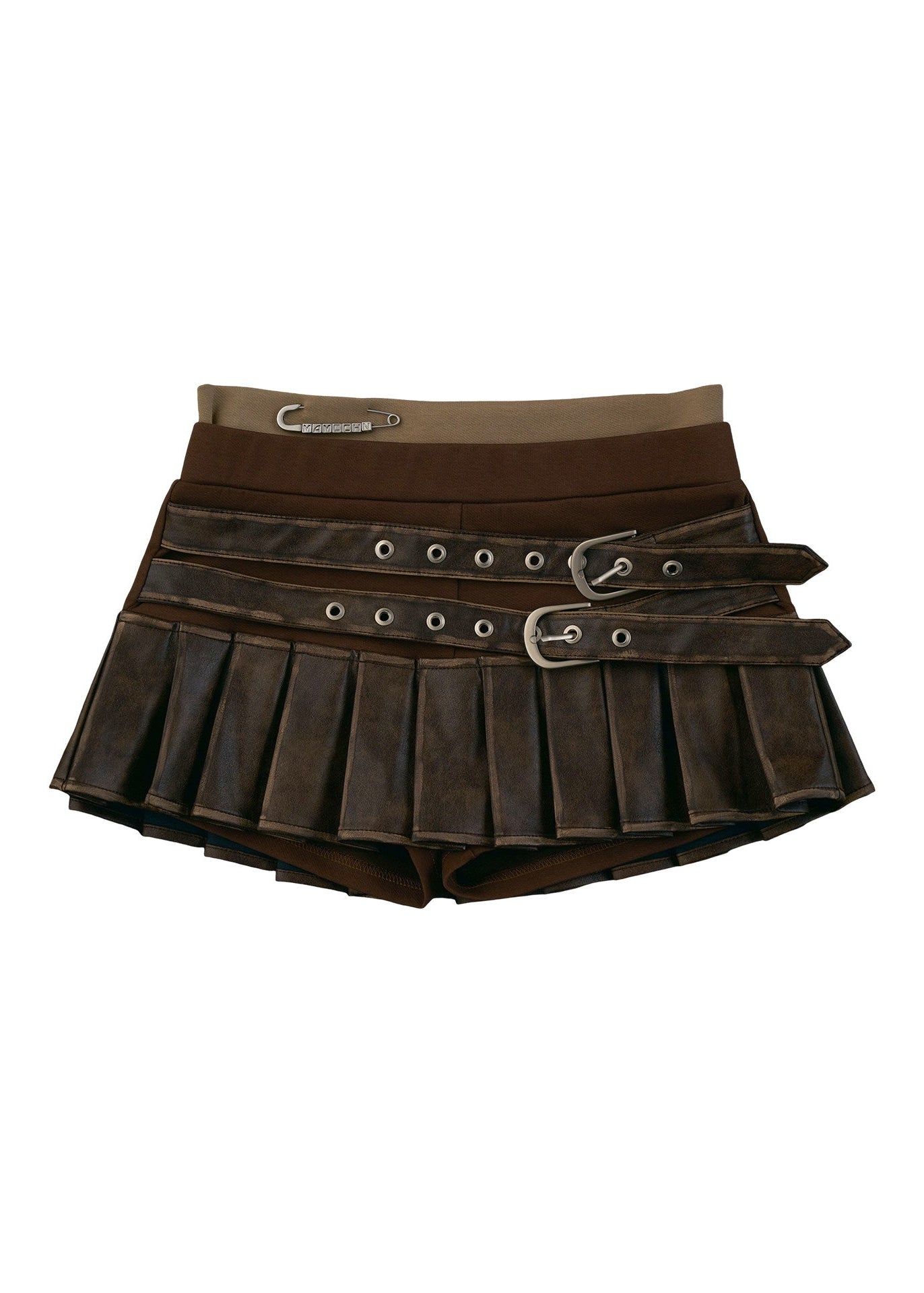 summer 2026 outfits, summer outfit ideas, vacation outfit women, casual summer outfits women, festival outfit women, vintage mini skirt, low waist skirt women, belted mini skirt, pleated mini skirt women, American vintage skirt, distressed skirt women, retro summer outfit, edgy summer skirt, festival summer fashion, vacation mini skirt