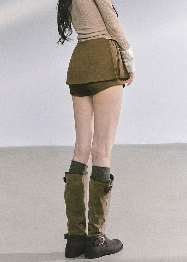 korean blazer shorts set, french british suit set women, autumn two piece blazer set, korean streetwear suit outfit, chic brown suit women, office style korean fashion, pleated culotte suit set, hepburn style blazer outfit, elegant two piece set women, seoul fashion brown suit, vintage french blazer look, korean professional outfit women, brown jacket mini skirt set, modern chic korean suit, high end autumn fashion set