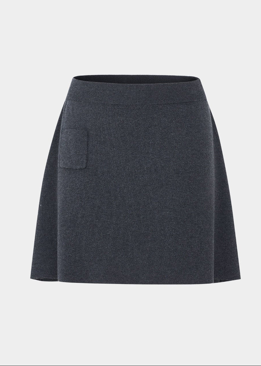 knit mini skirt, elastic waist skirt, a line mini skirt, korean fashion skirt, casual knit skirt, soft stretch skirt, irregular hem skirt, playful mini skirt, everyday skirt women, comfortable knit bottom, minimalist skirt style, spring mini skirt, versatile outfit piece, feminine casual look, cozy chic skirt, light knit skirt women, soft texture skirt, modern mini skirt, easy styling skirt, relaxed fit skirt