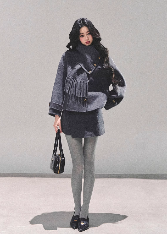 AOMALM coat set, reversible tweed coat, Korean winter outfit, tweed skirt set, winter two-piece suit, feminine Korean style, gray tweed jacket, winter mini skirt outfit, thick tweed coat women, luxury winter suit set, Korean fashion 2025, reversible winter jacket women, elegant winter outfit women, fringe scarf coat, wool blend short coat, autumn winter matching set, stylish tweed coordinates, A-line mini skirt winter, warm tweed jacket, trendy Korean outfit set.