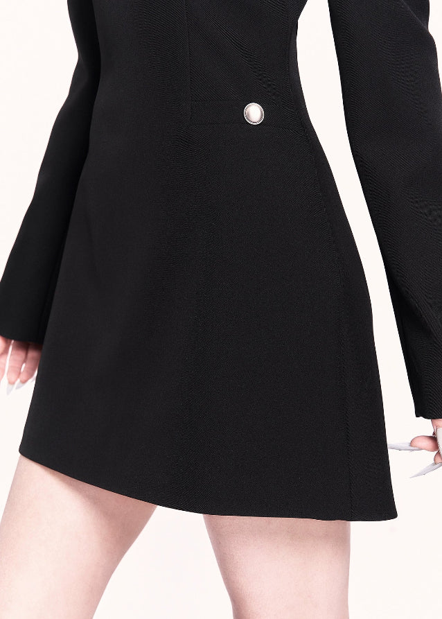 A refined Korean-style holiday dress set featuring a lace-trimmed bow collar mini dress paired with a luxurious woolen cape. The silhouette is soft yet slimming, blending sweet elegance with VOCK’s signature modern edge. Perfect for winter dates, parties, and seasonal photos.