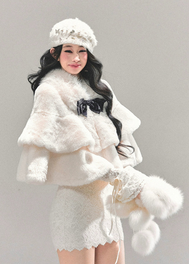 french cape coat women, winter plush cape, white christmas coat, soft warm cape jacket, daughter style winter outfit, fluffy winter top women, fw25 plush outerwear, korean winter cape, snow white cape coat, christmas winter fashion
