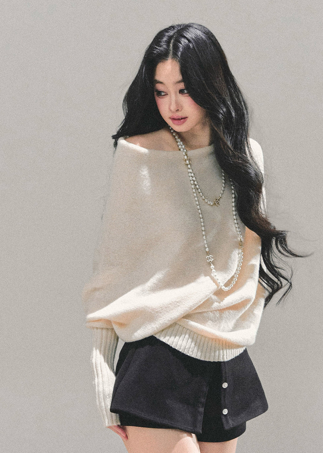soft feminine knit sweater, korean style sweater women, wool blend knit top, winter korean fashion, soft girl aesthetic sweater, cozy winter knitwear, french korean sweater, layered knit pullover, minimalist winter top, gentle style women sweater, elegant casual knit, autumn winter knit top, soft wool sweater women, daily wear korean sweater, aesthetic knitwear women, feminine winter clothing