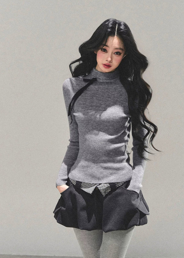 AOMALM, velvety knit top, semi turtleneck top, Korean feminine top, autumn winter knitwear, soft slim fit top, 
K-fashion long sleeve shirt, stretchy warm base layer, chic Korean style clothing, stylish women’s basics, 
premium knit top for winter, fashionable inner wear women's 2025