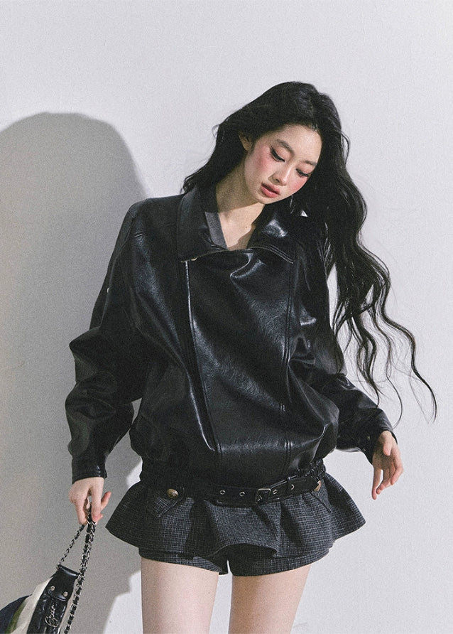 PU leather jacket, oversized moto jacket, black faux leather coat, Korean streetwear jacket, biker style jacket women, edgy autumn jacket, moto blouson top, trendy PU outerwear, hot girl street style, loose fit leather jacket, cool girl aesthetic jacket, Korean American fashion, fall leather jacket women, stylish biker coat, oversized motorcycle jacket

