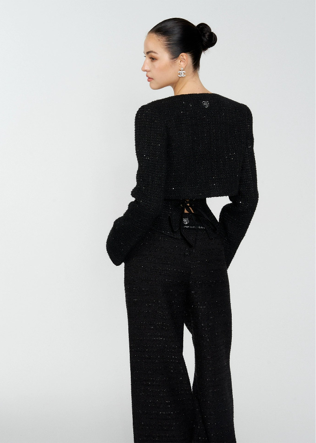 black tweed suit set, 3 piece women’s suit, chic corset and jacket set, French style two-way suit, modern stylish outfit, 4muggle luxury set, slimming high waist pants, urban lady elegant fashion, stylish black trousers suit, French chic wool set, sexy tube top suit, classy corset suit set, fashion city girl look, black moonlight outfit, evening fashion woman