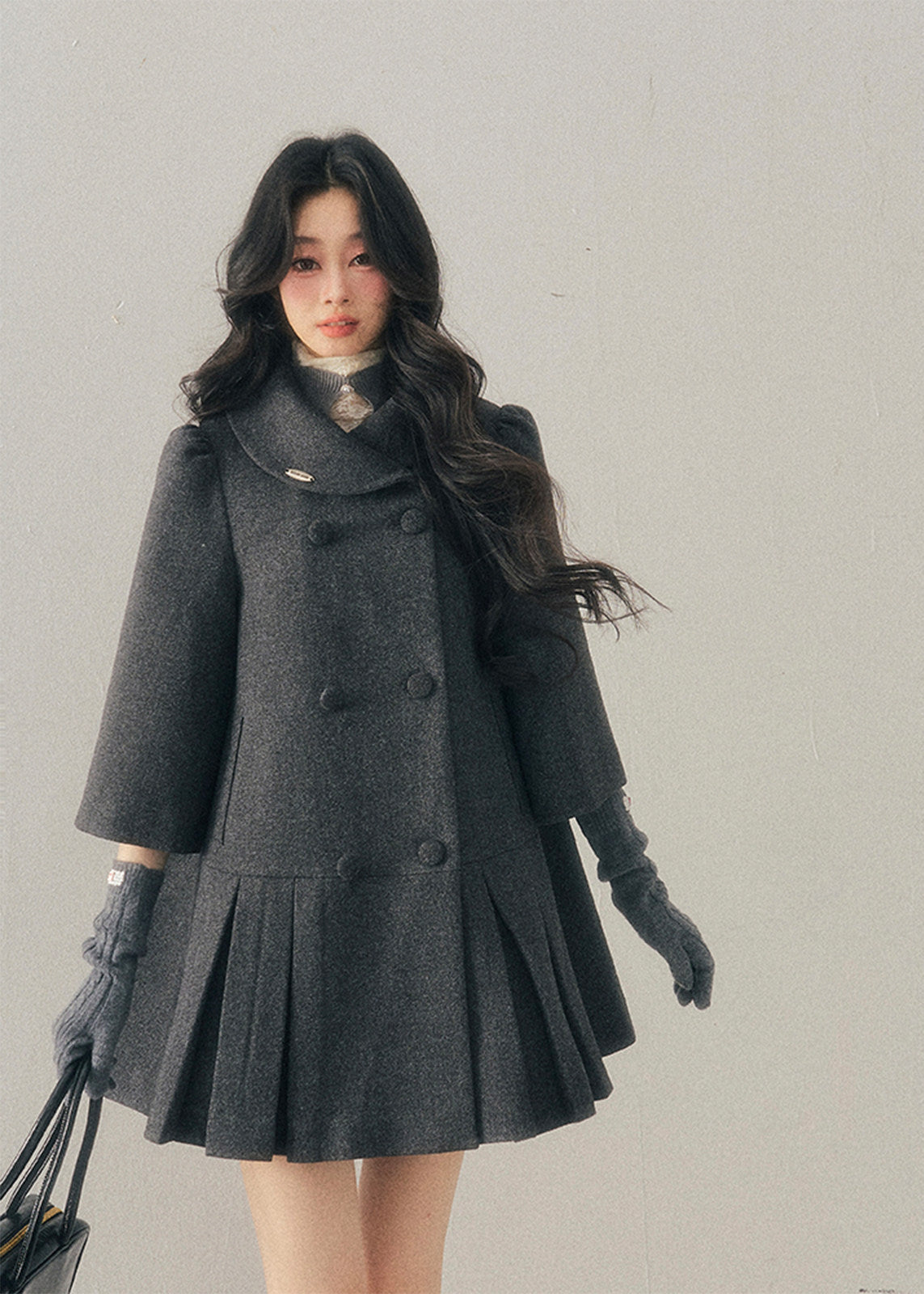 tweed wool coat women, mid length winter coat, gold button wool coat, korean minimal outerwear, refined women coat, elegant winter jacket women, structured wool coat, understated luxury coat, premium women outerwear, aomalm wool style, classic tweed coat women, feminine winter coat, modern wool mid coat, daily luxury outerwear, winter fashion women coat