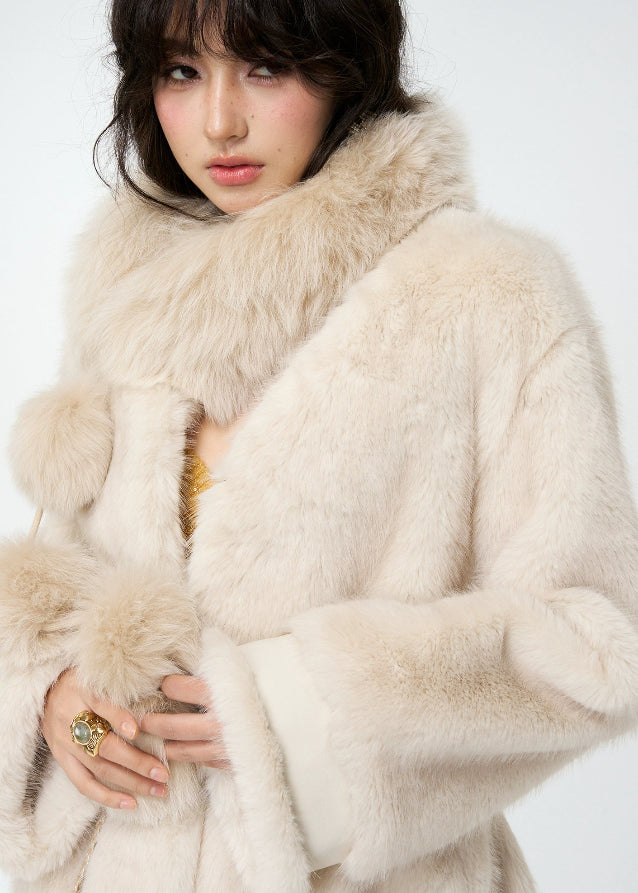 4muggle, fox fur scarf, real fur pom scarf, winter warm neck wrap, luxurious fur stole, fluffy pom pom scarf, Korean fashion winter accessories, stylish winter scarf, elegant fur collar, autumn winter outfit, warm cozy accessory, chic women’s scarf, winter luxury style, fox fur puffs, 2025 winter fashion trend