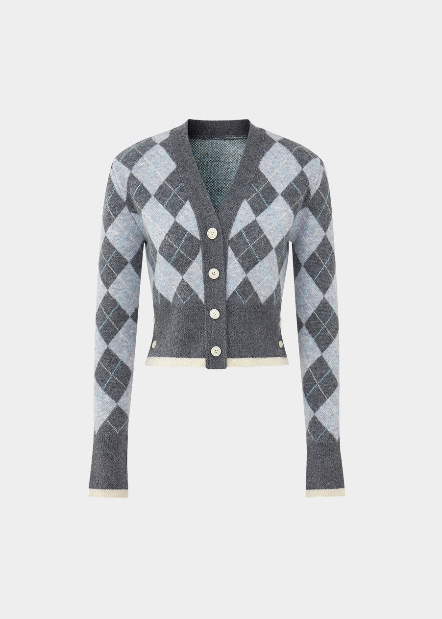 LaluneDuCiel argyle cardigan women, Korean feminine knit cardigan, diamond plaid sweater women, campus style cardigan Korean fashion, elegant Korean style knitwear, soft academia sweater women, vintage argyle knit cardigan, chic Korean fashion cardigan, V-neck knit sweater women, casual feminine cardigan outfit