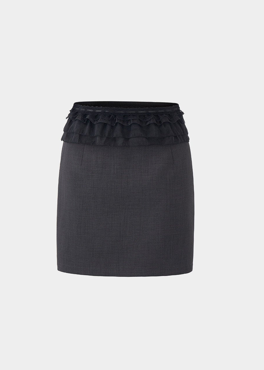 lace trim mini skirt, straight mini skirt, black mini skirt, Korean feminine skirt, slimming short skirt, lace waist skirt, casual black skirt, versatile mini skirt, polyester mini skirt, date outfit skirt, feminine Korean fashion, structured mini skirt, romantic lace skirt, everyday black skirt, city casual skirt