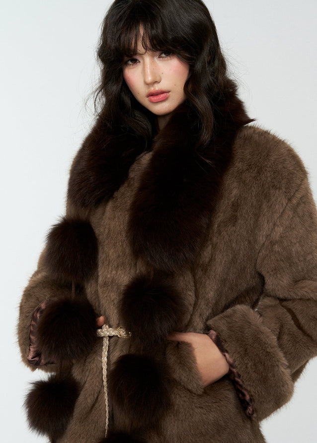 4muggle, fox fur scarf, real fur pom scarf, winter warm neck wrap, luxurious fur stole, fluffy pom pom scarf, Korean fashion winter accessories, stylish winter scarf, elegant fur collar, autumn winter outfit, warm cozy accessory, chic women’s scarf, winter luxury style, fox fur puffs, 2025 winter fashion trend